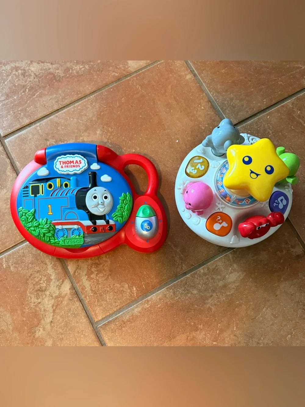 Thomas & Friends Musical Learning Tablet & Playful Musical Top-VTech